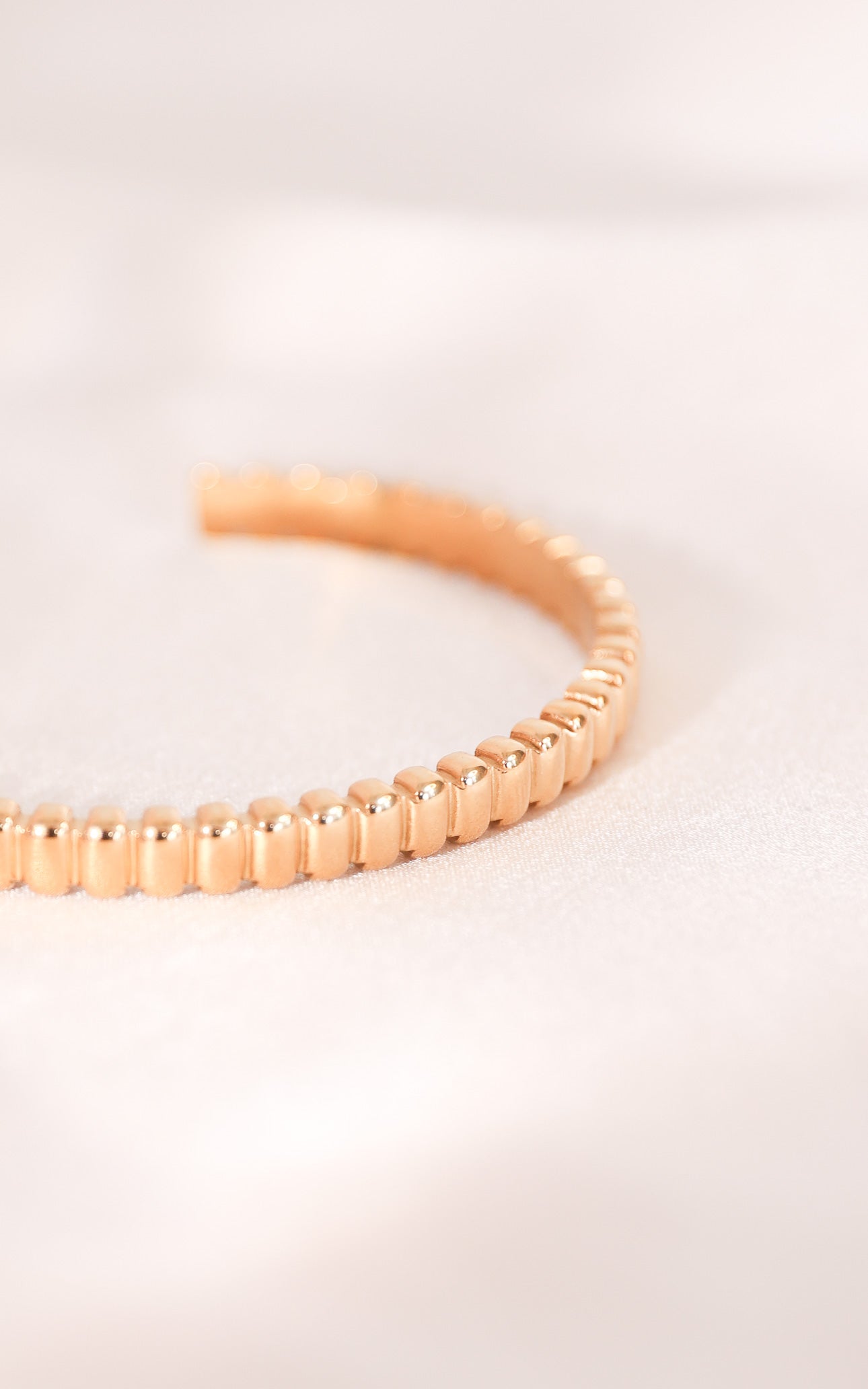 Myles Cuff Bangle - Gold Ribbed