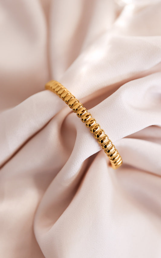 Myles Cuff Bangle - Gold Ribbed
