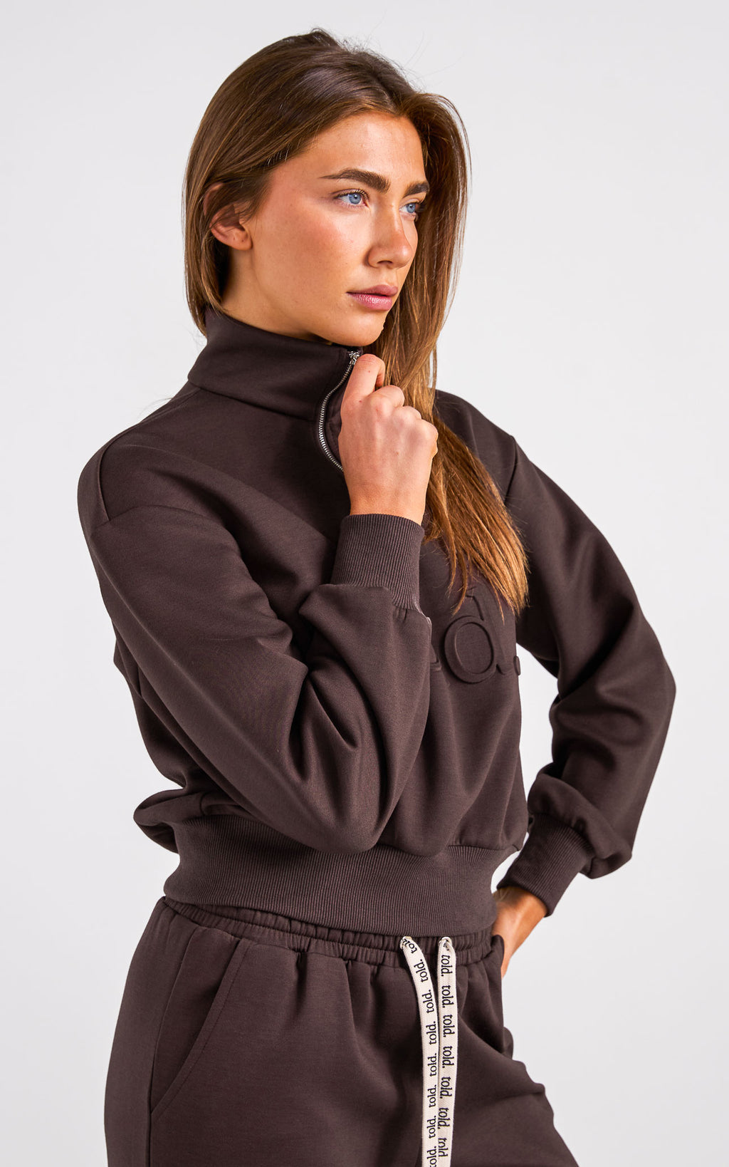 Miku Quarter Zip Sweater - Chocolate Brown