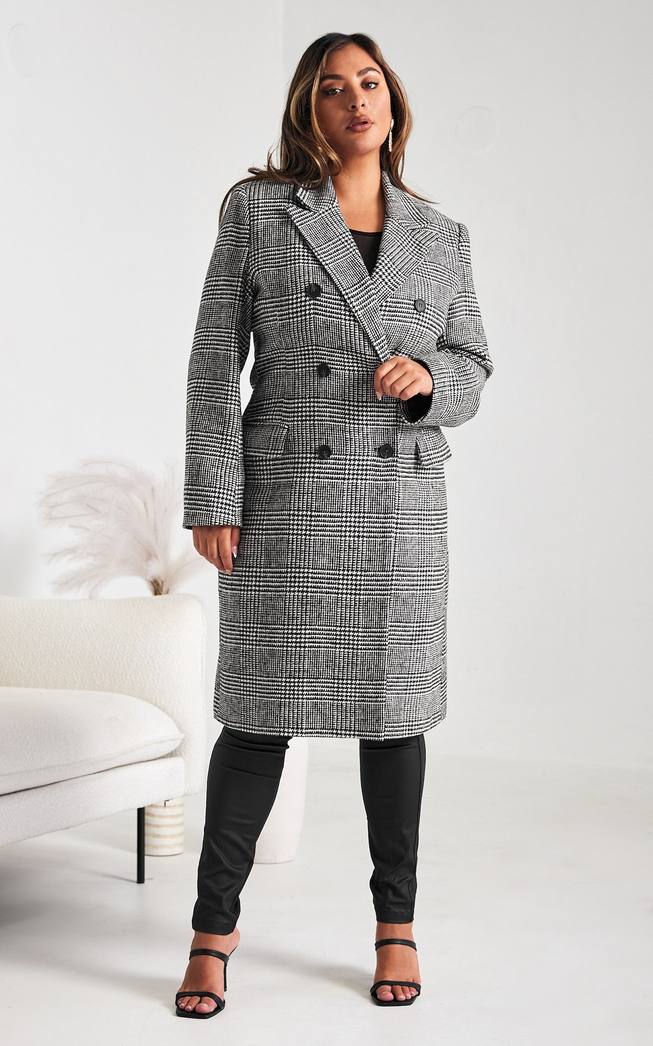 Noble Longline Coat - Houndstooth Black