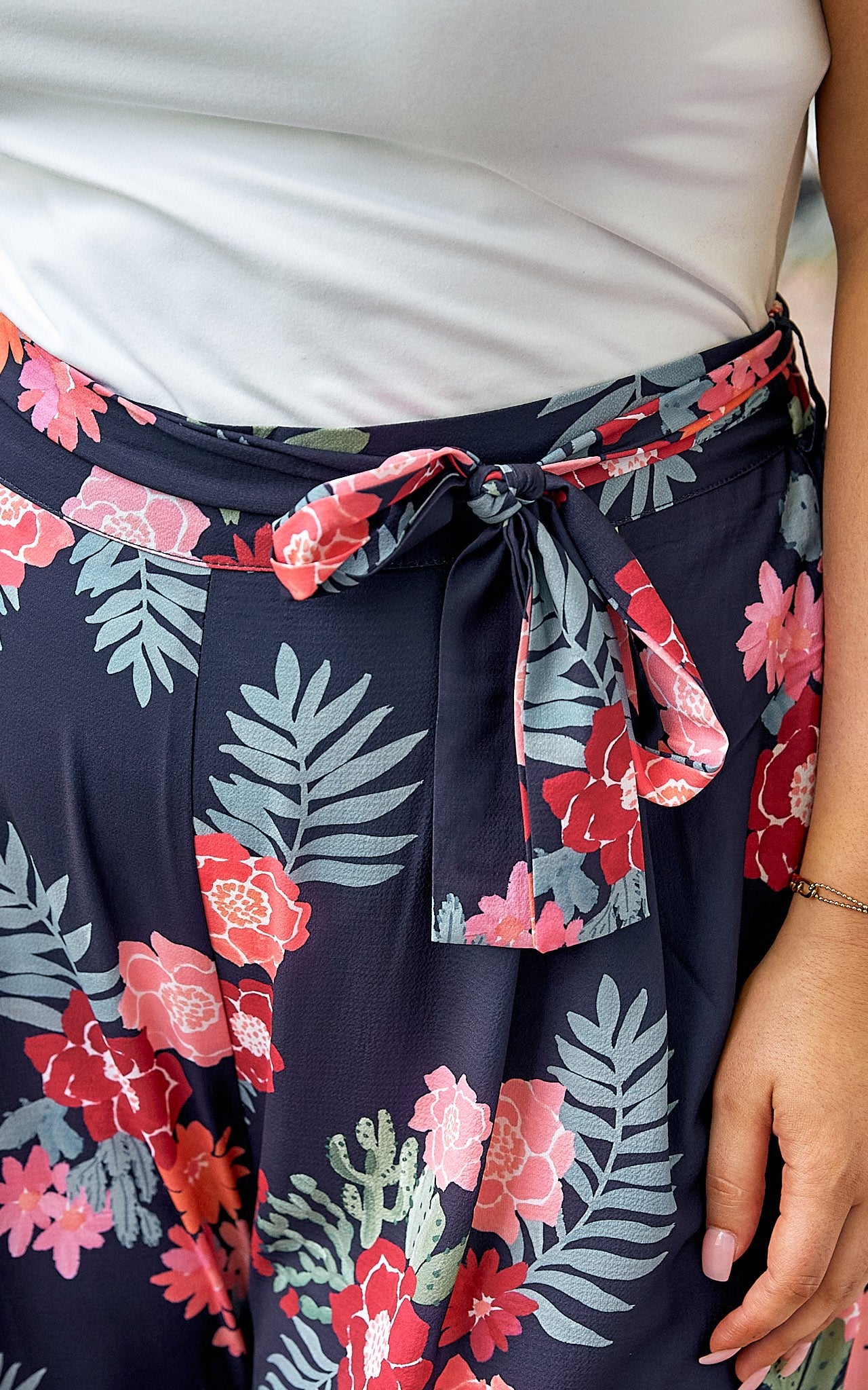 Paradise Lily Pants - Navy Cactus