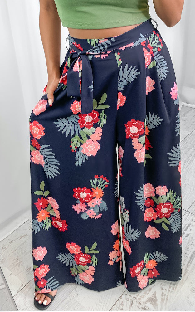 Paradise Lily Pants - Navy Cactus