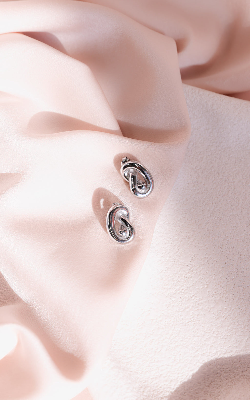 Pax Stud Earrings - Silver Knot Heart