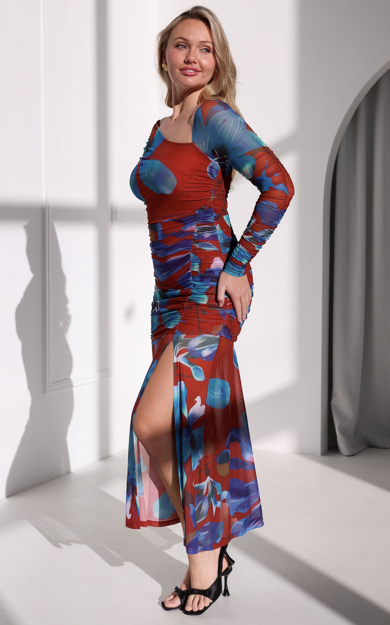 Rikki Mesh Maxi Dress - Red Blue Floral
