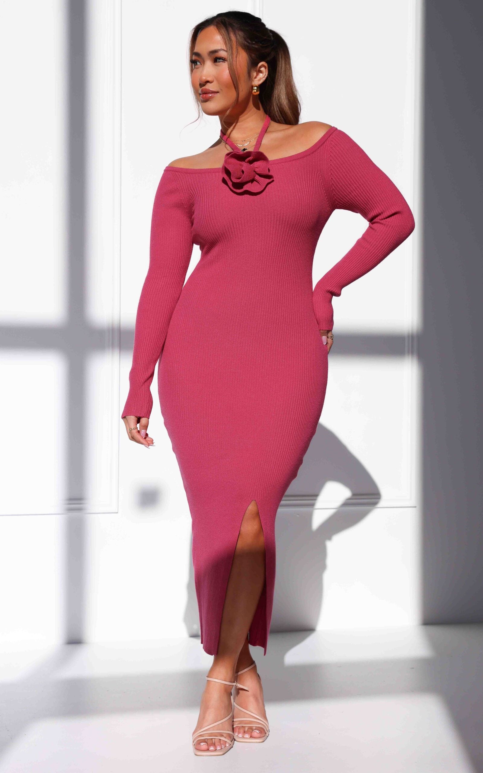 ROSABELLE OFF SHOULDER TIE DETAIL DETACHABLE ROSE SPLIT RIBBED KNIT MAXI  DRESS