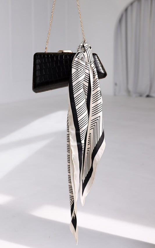 (PREORDER) Reece Triangle Bandana - Bone Zigzag Print