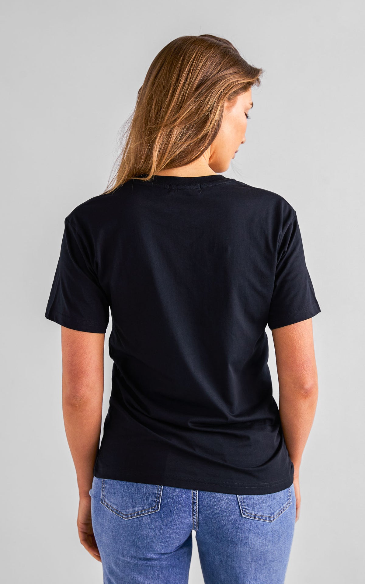 Ricco Unisex Tshirt - Black