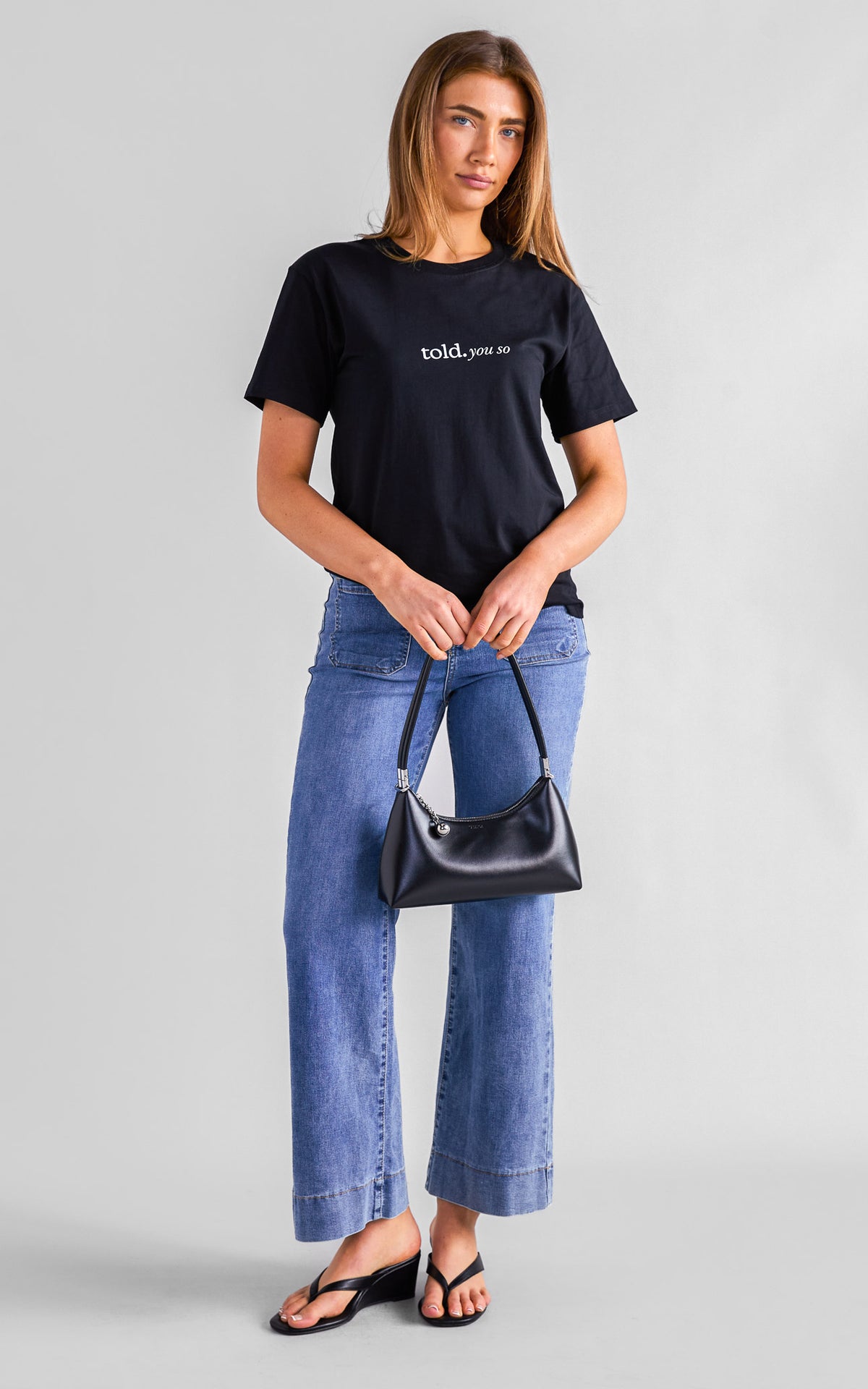 Ricco Unisex Tshirt - Black