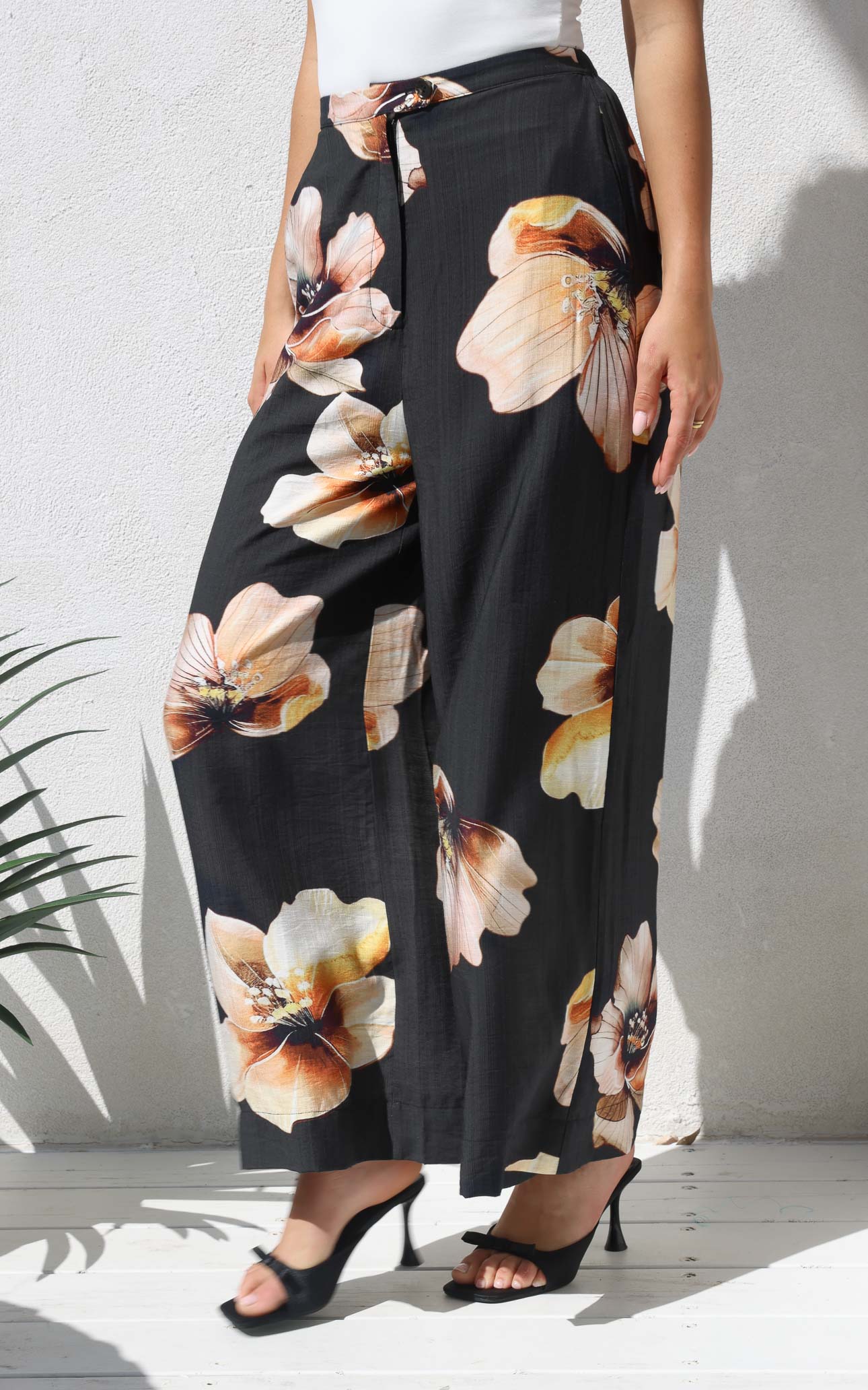 Saffron Wide Leg Pants - Black Floral
