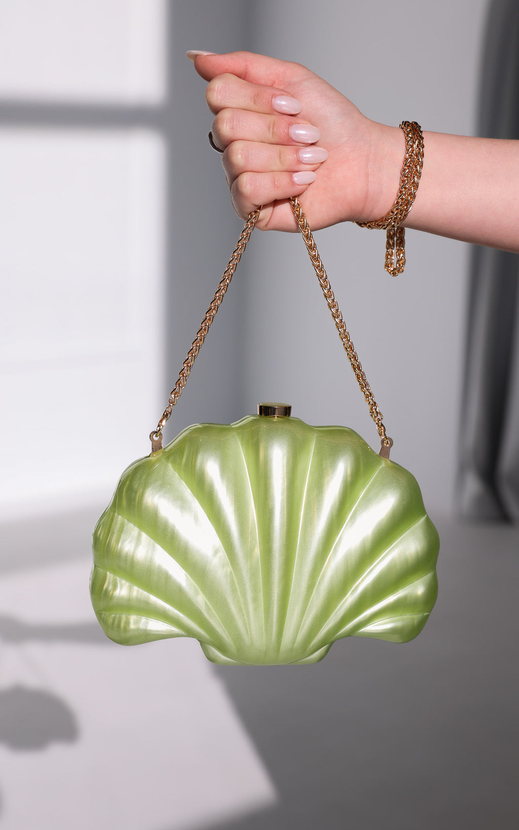 Serenade Shell Clutch Bag - Sage Pearl
