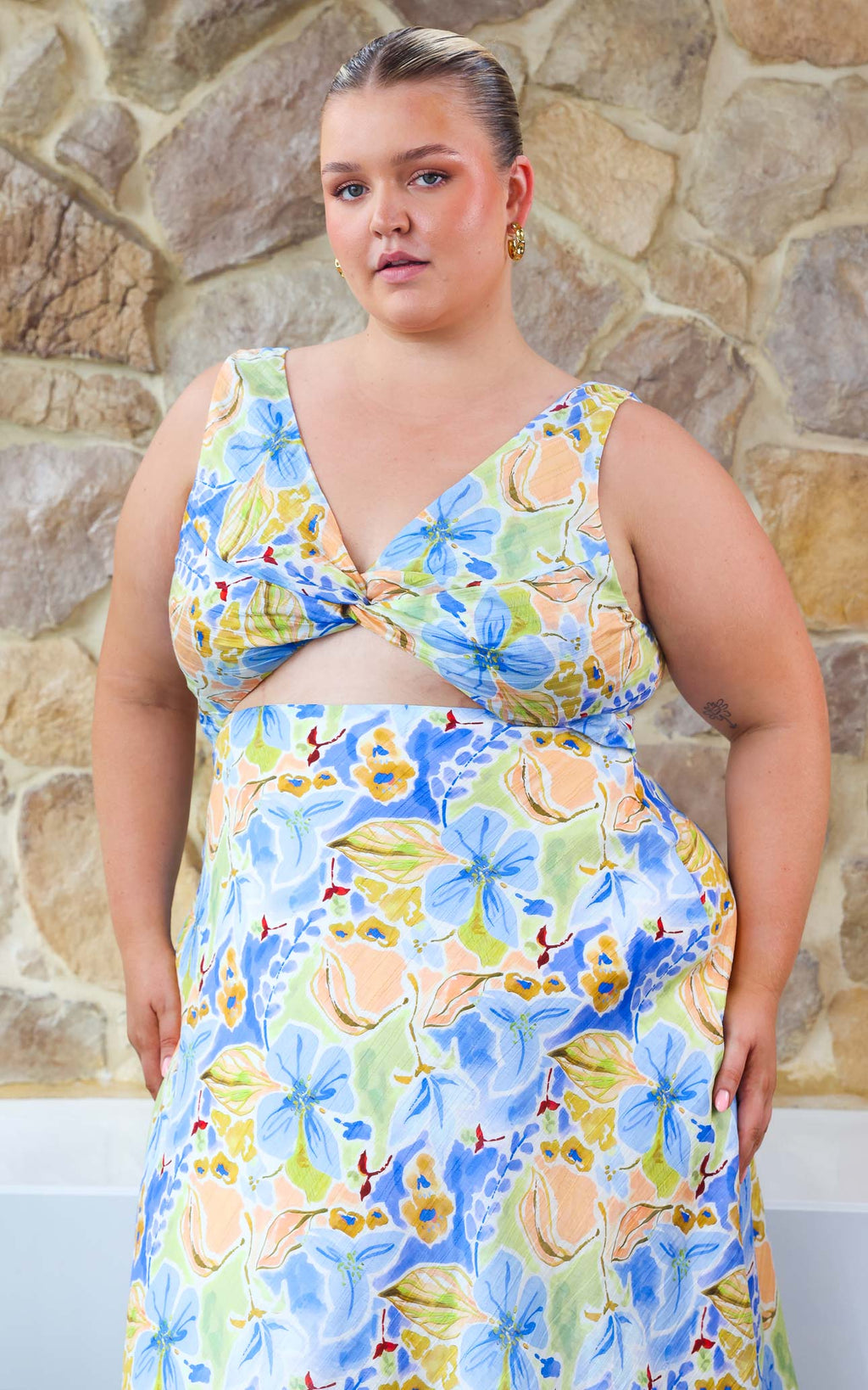 Shelby Shirred Back Panel Maxi Dress - Blue Multi Floral