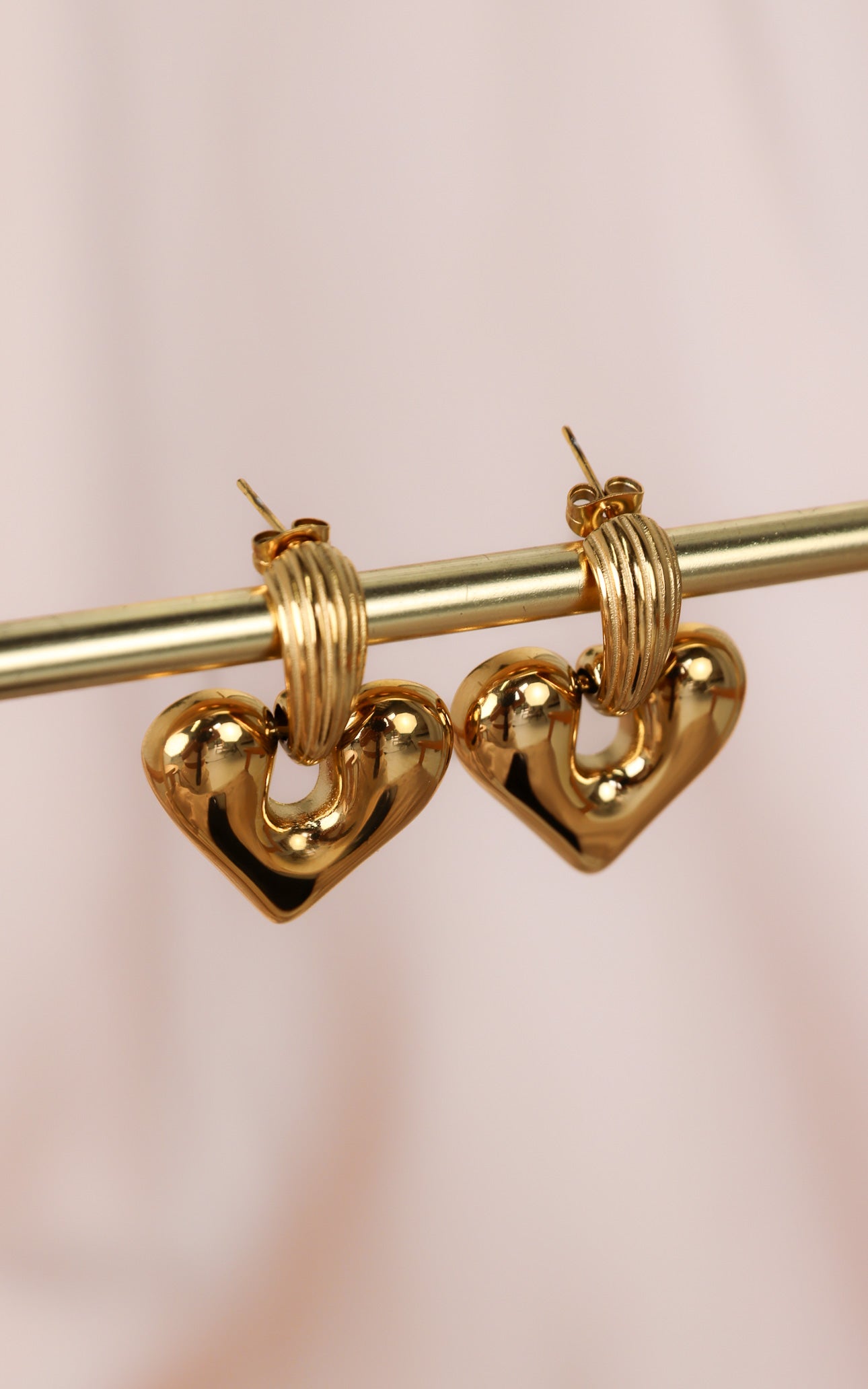 Sweetie Hoop Earrings - Gold Heart
