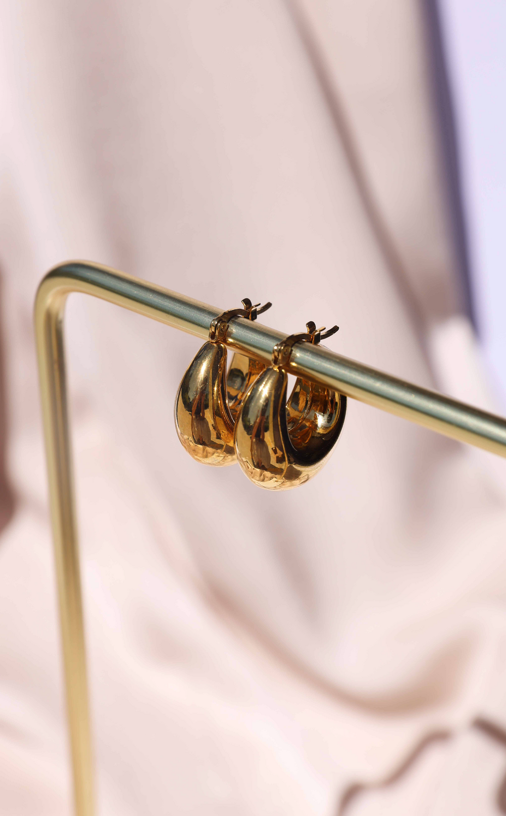 Alvina Hoop Earrings - Gold Bubble U
