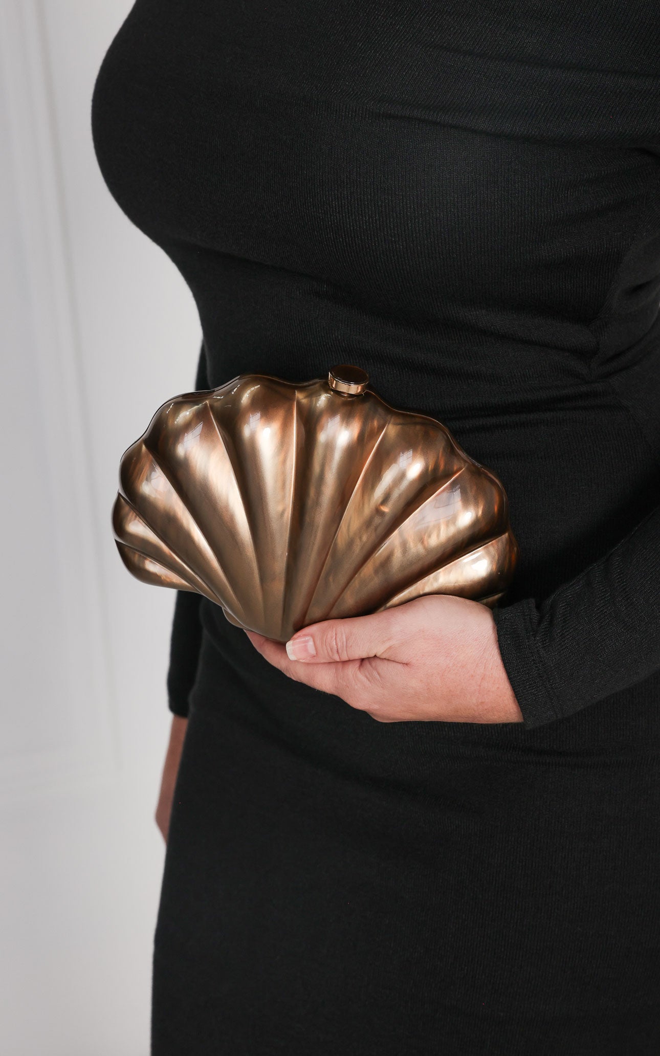 Serenade Shell Clutch Bag - Mocha Pearl