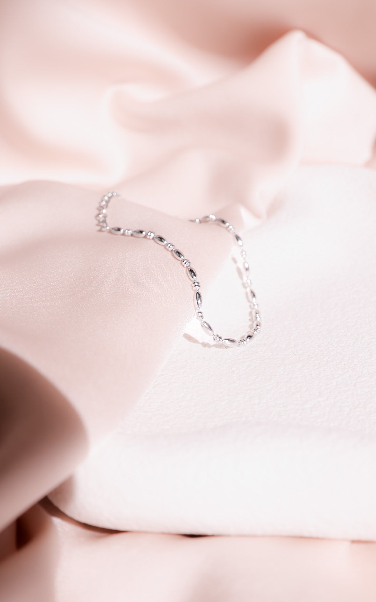 Tain Bracelet - Silver Chain Bead