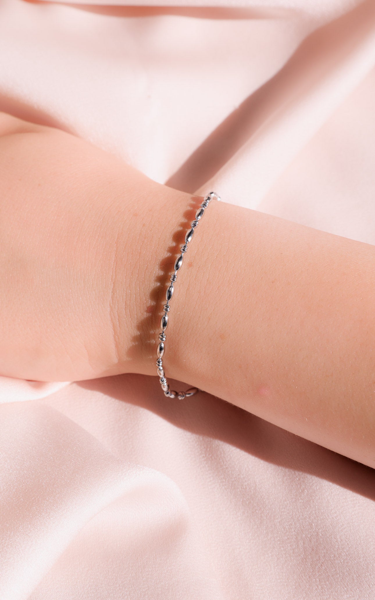 Tain Bracelet - Silver Chain Bead