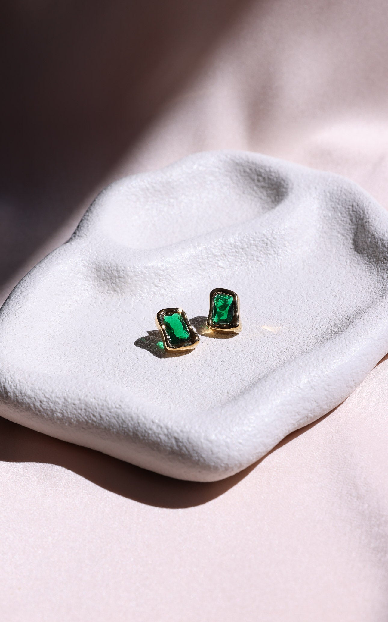 Topazia Stud Earrings - Gold Green Stone