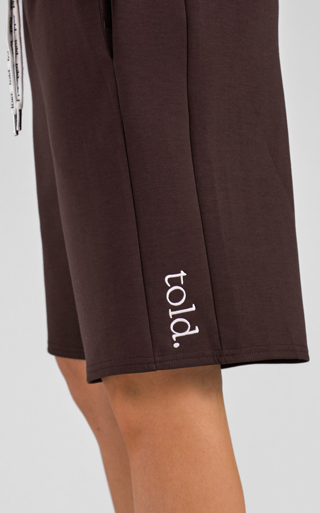 Tobi Unisex Boxy Shorts - Chocolate Brown