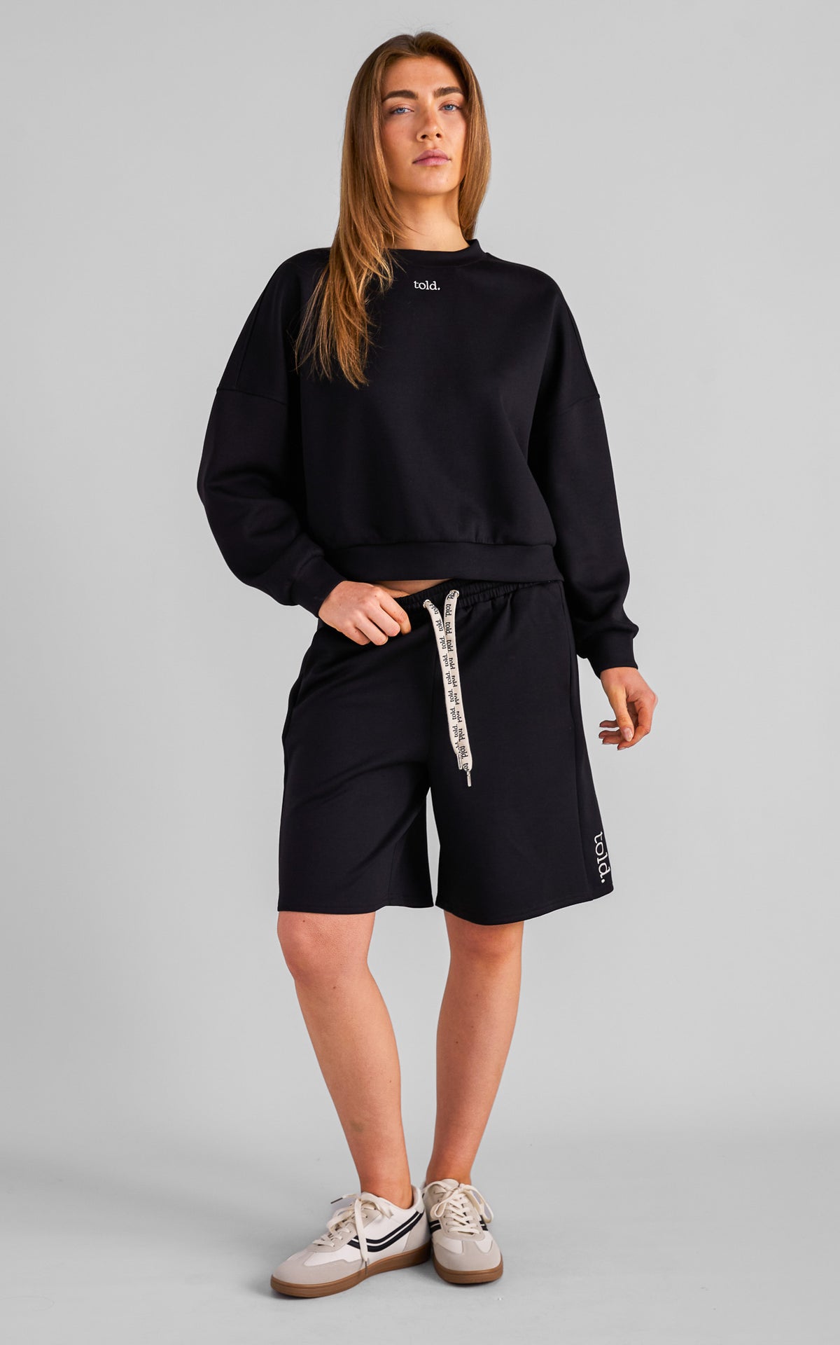 Tobi Unisex Crew Neck Jumper - Black