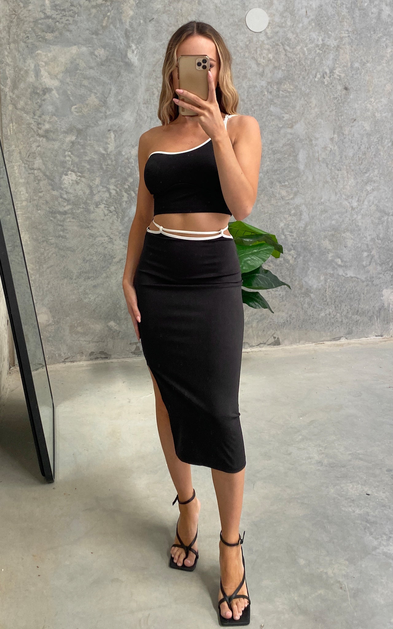 Whitney Skirt - Black