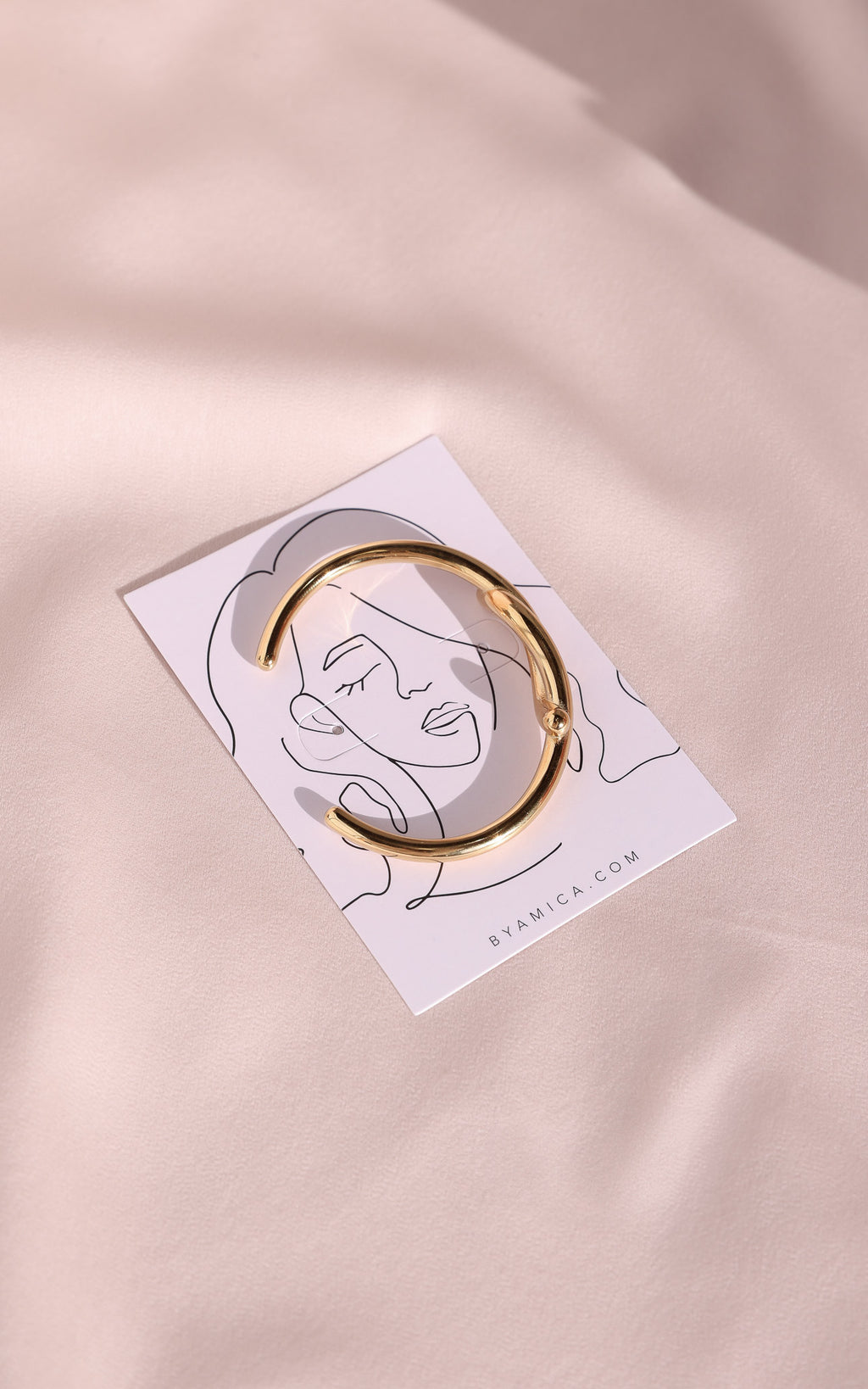 Xena Cuff Bangle - Gold Twist