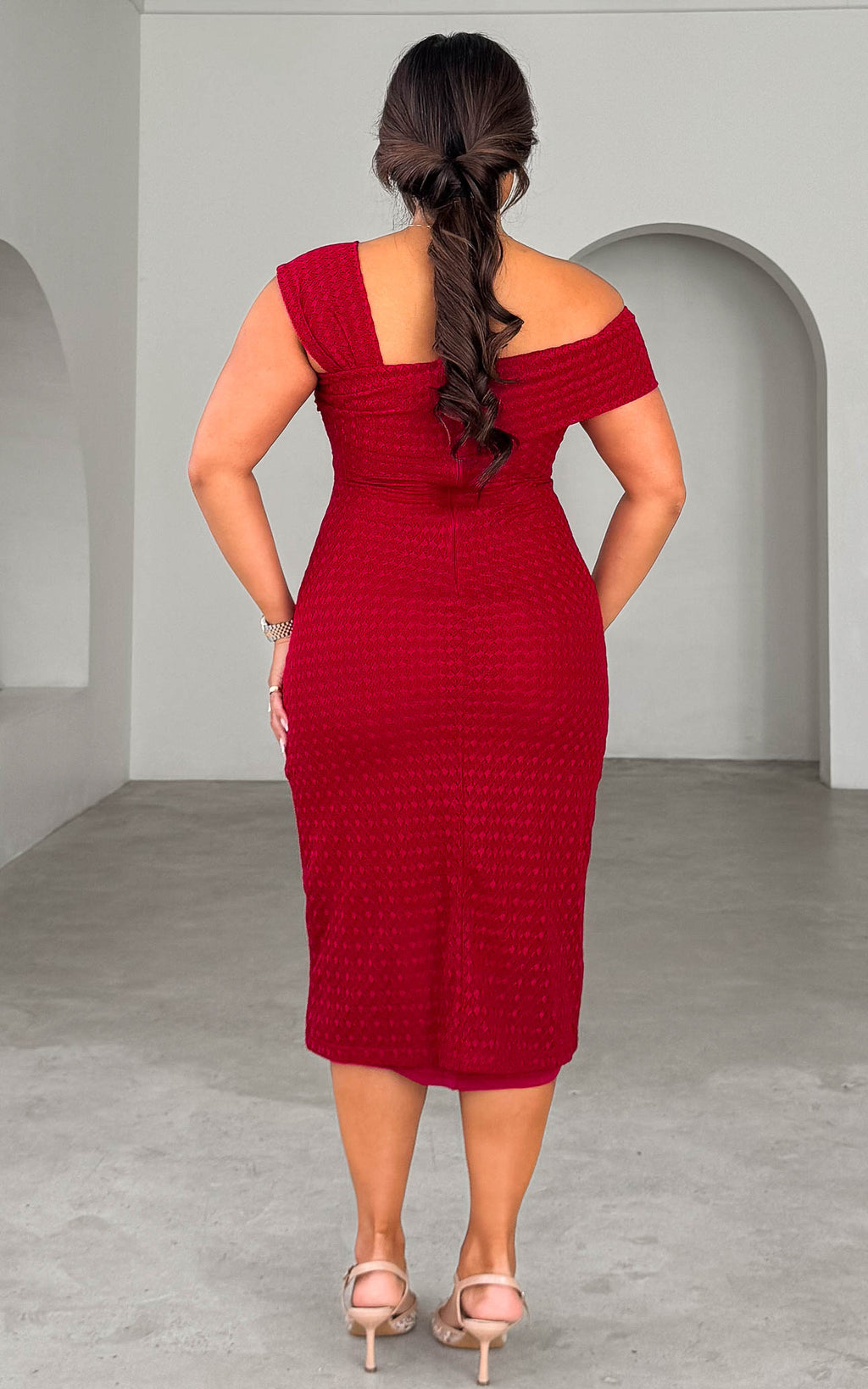 Zephy Lace Midi Dress - Red