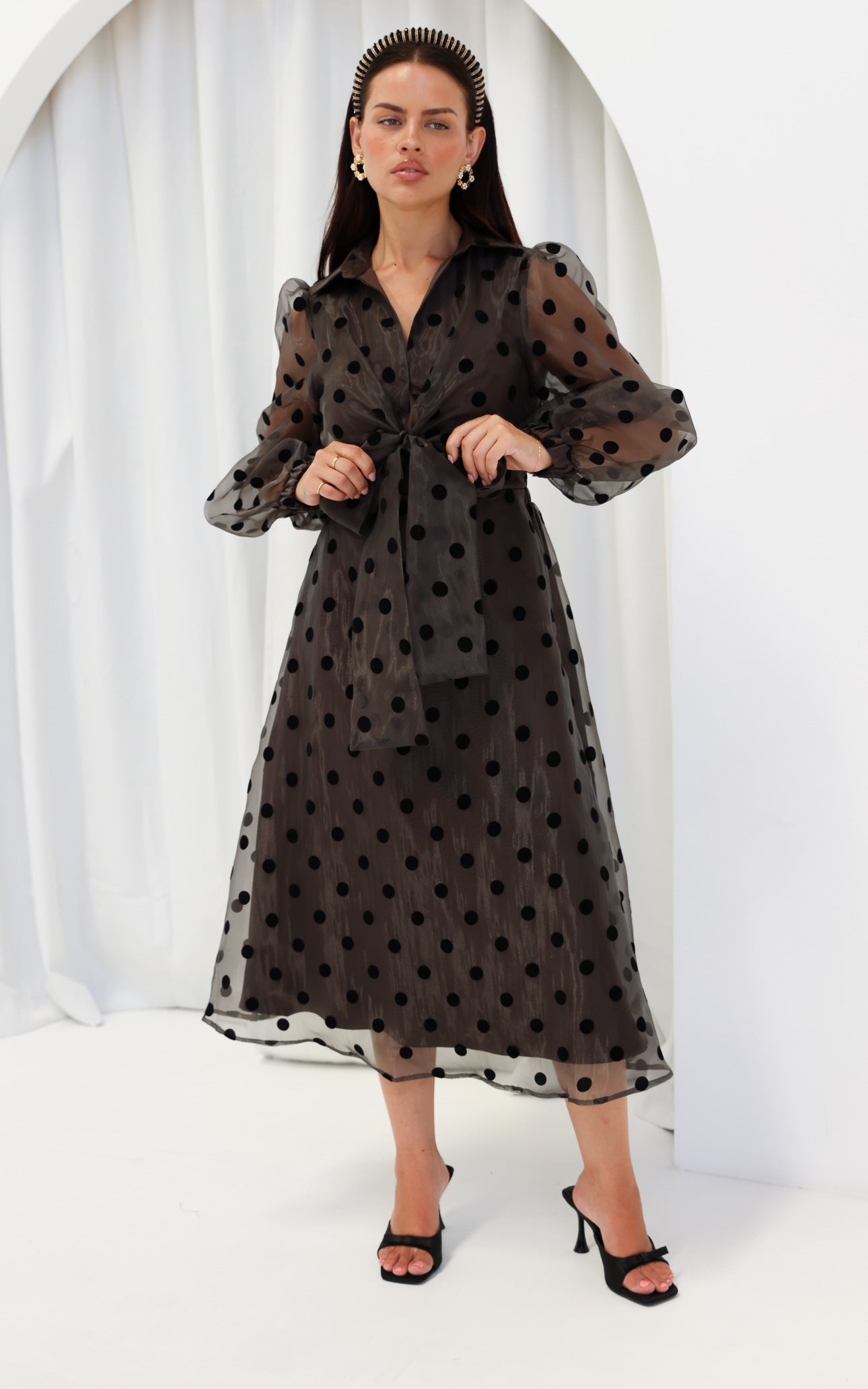 Zoeva Long Sleeve Maxi Dress - Dark Brown Polka Dot