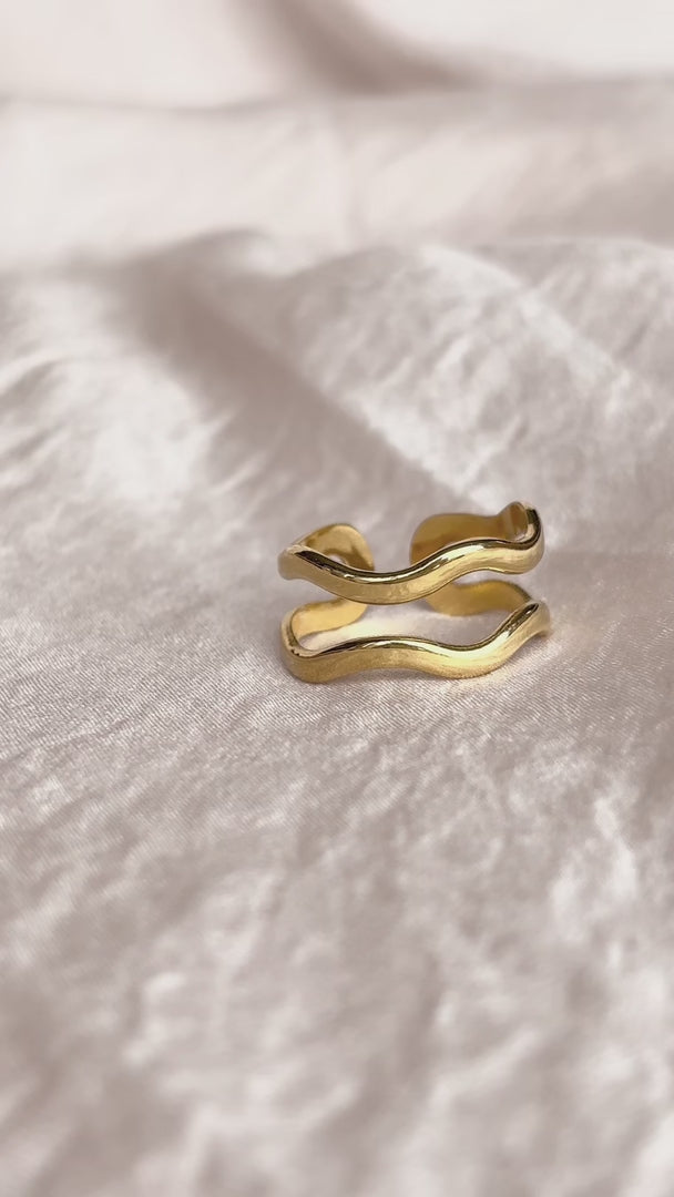 Teo Ring - Gold Wave
