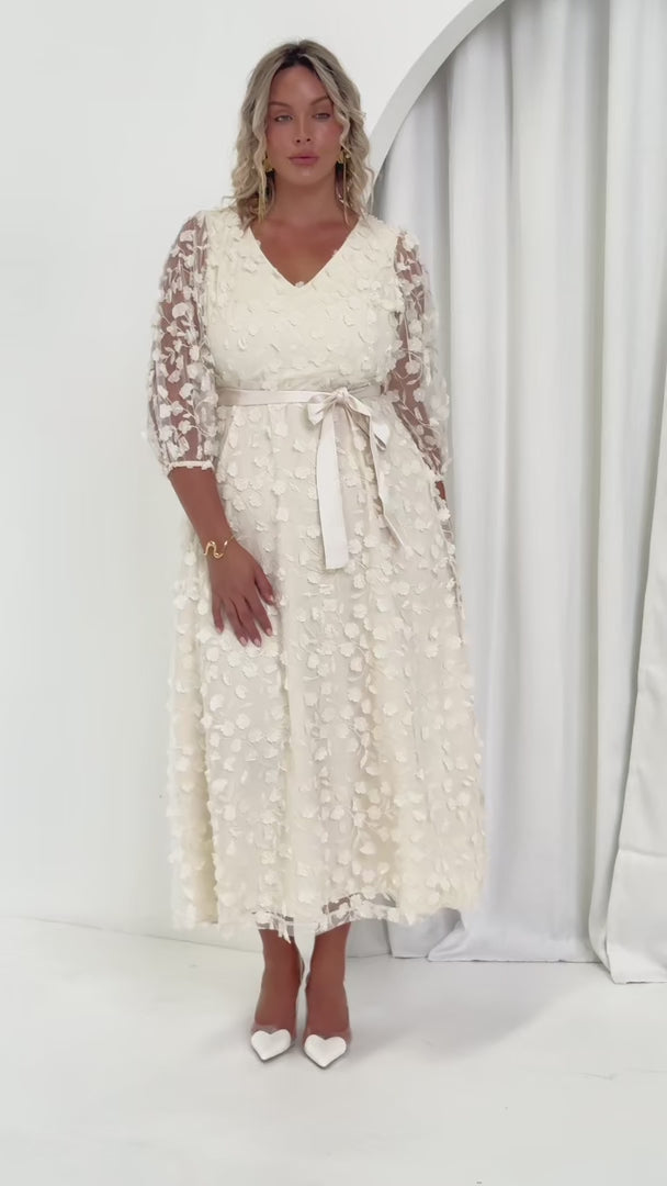 Leonie Maxi Dress - Cloud Cream