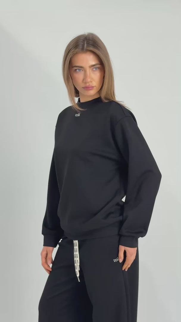 Tobi Unisex Crew Neck Jumper - Black