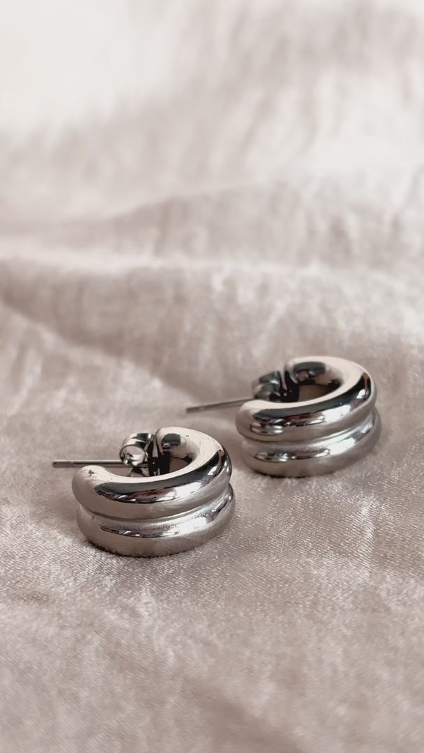 Tristan Hoop Earrings - Silver Double Rib