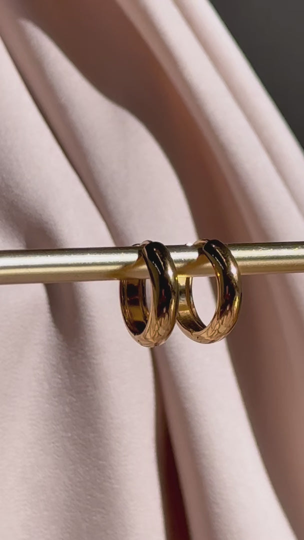 Henrey Hoop Earrings - Gold Classic