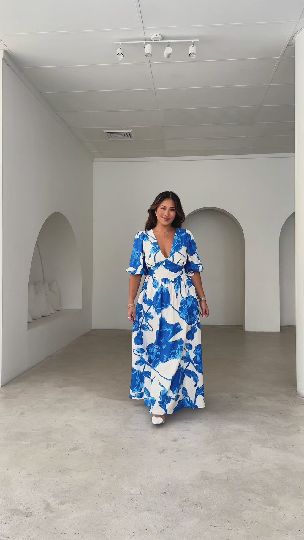 Aretha Three Quarter Sleeve Maxi Dress - Cream Blue Floral