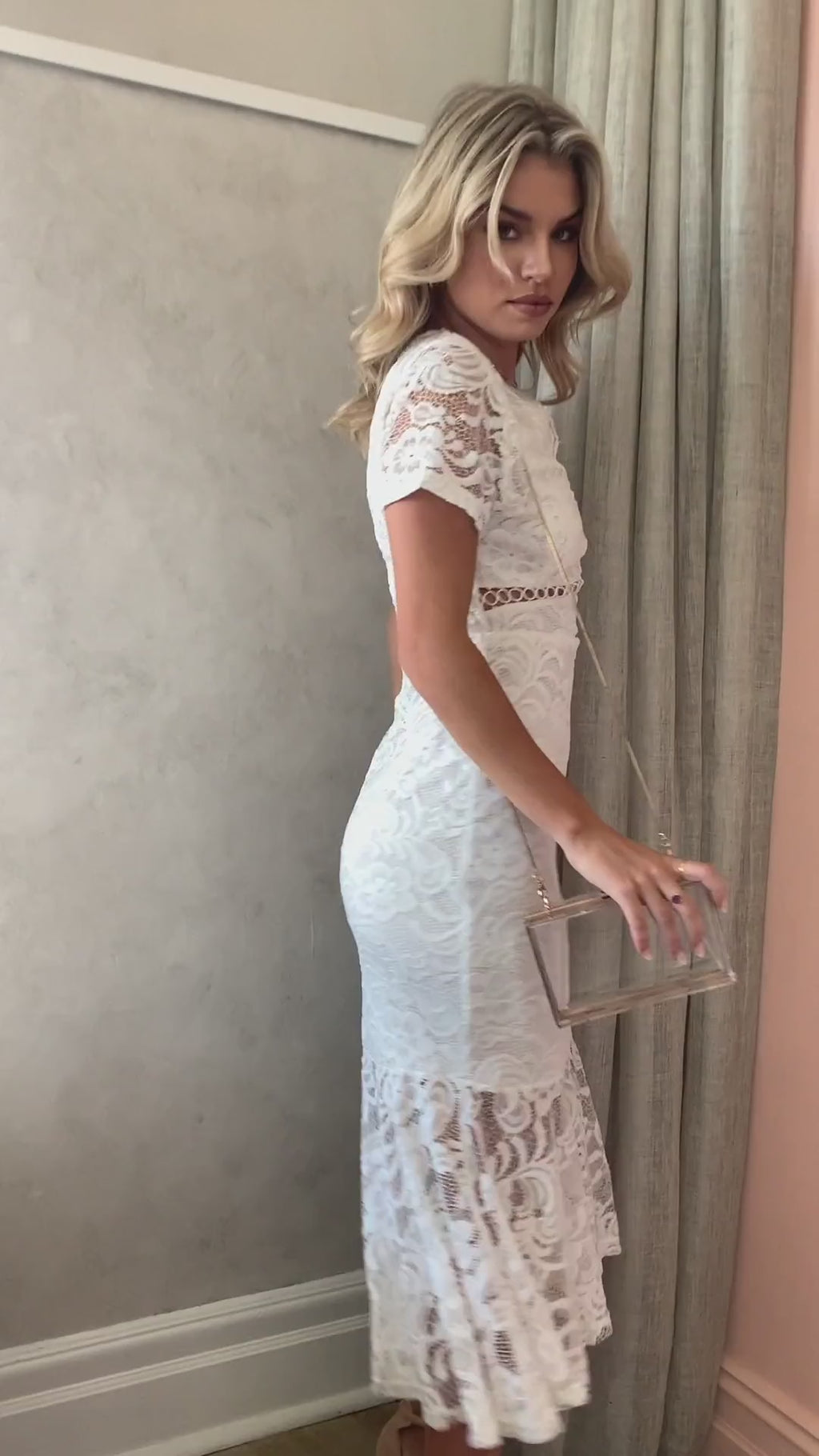 Invitation Lace Midi Dress - White