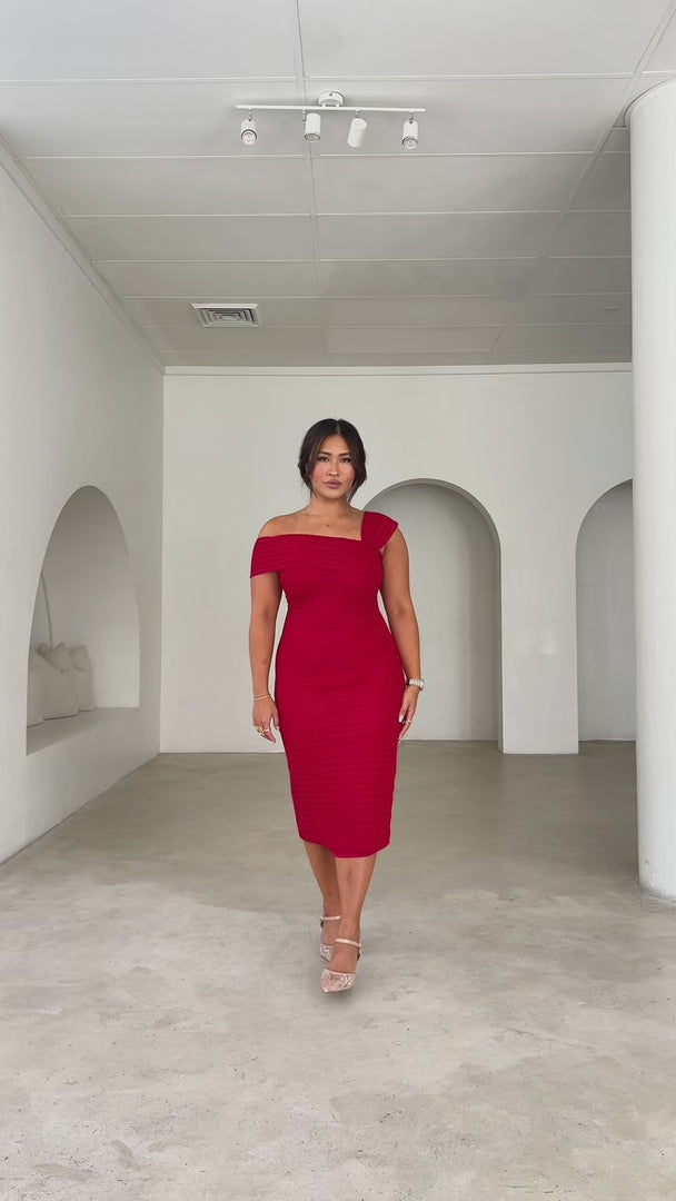 Zephy Lace Midi Dress - Red