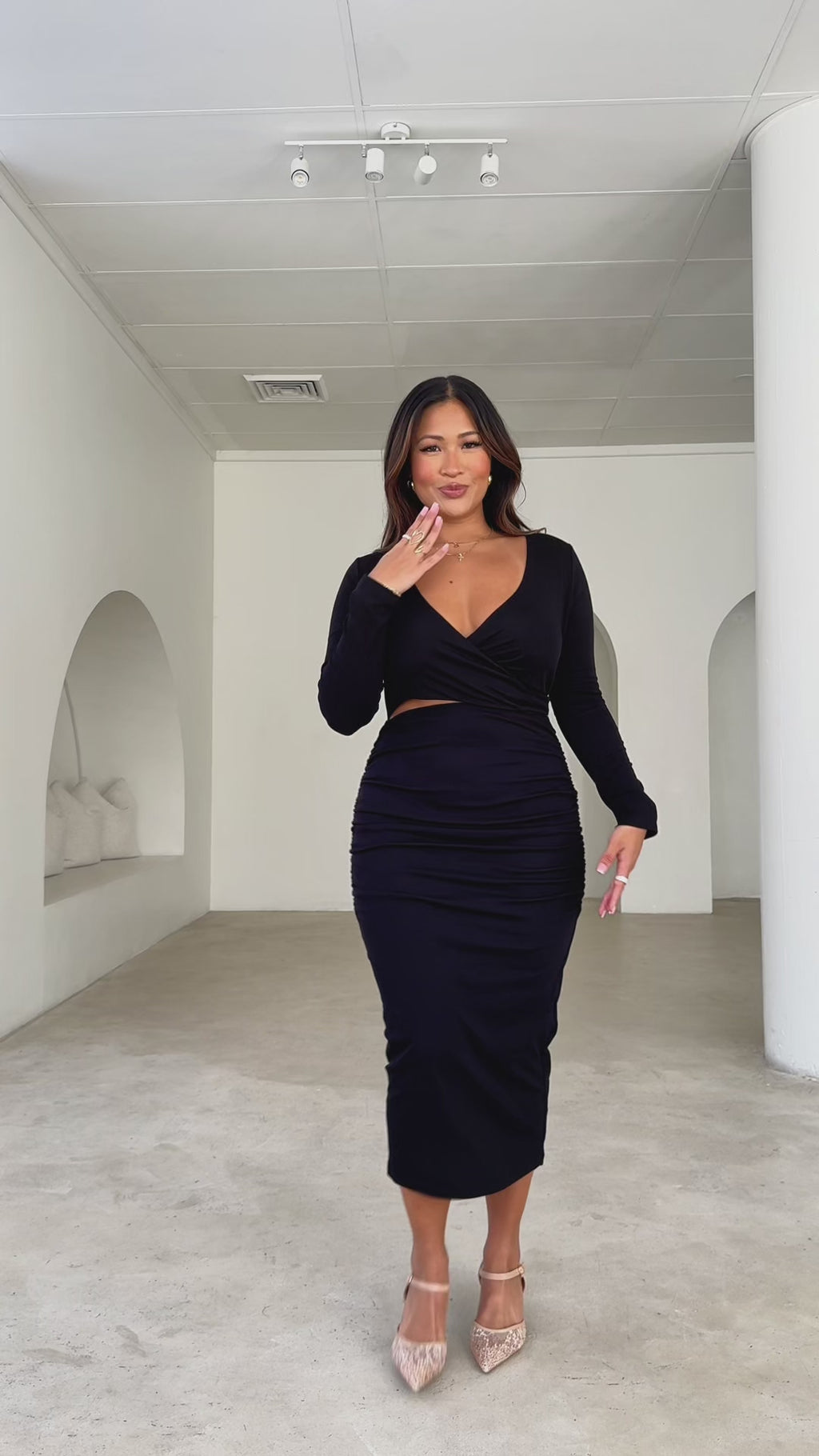 Mimi Long Sleeve Midi Dress - Black