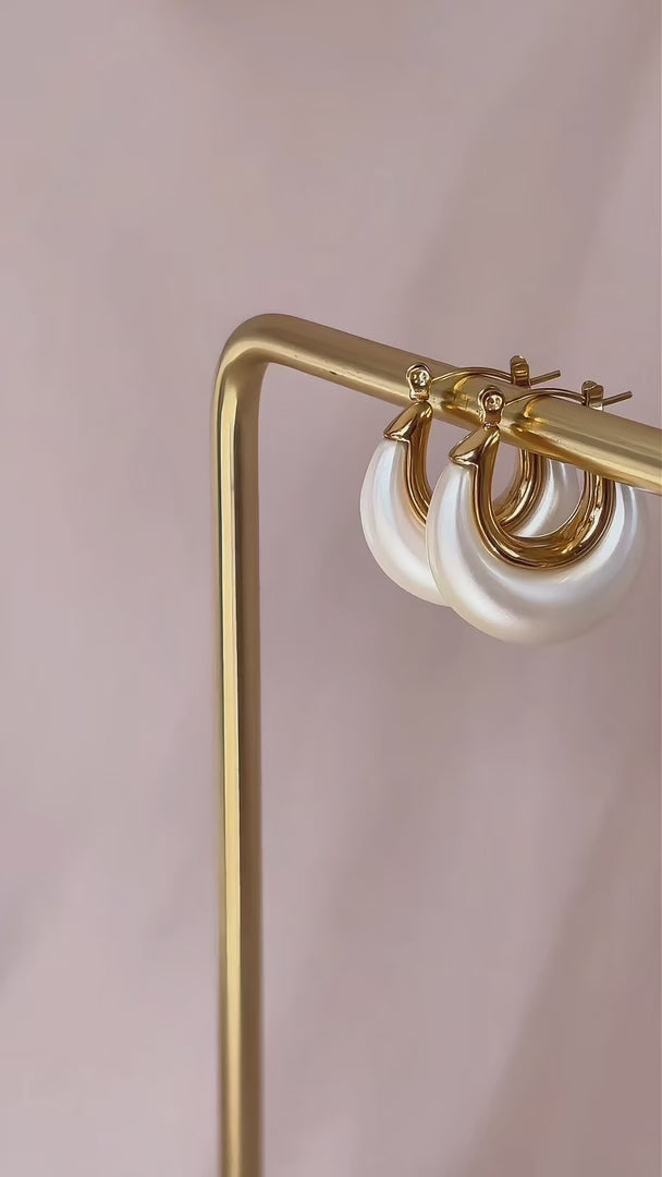 Jiro Hoop Earrings - Gold Crescent Pearl