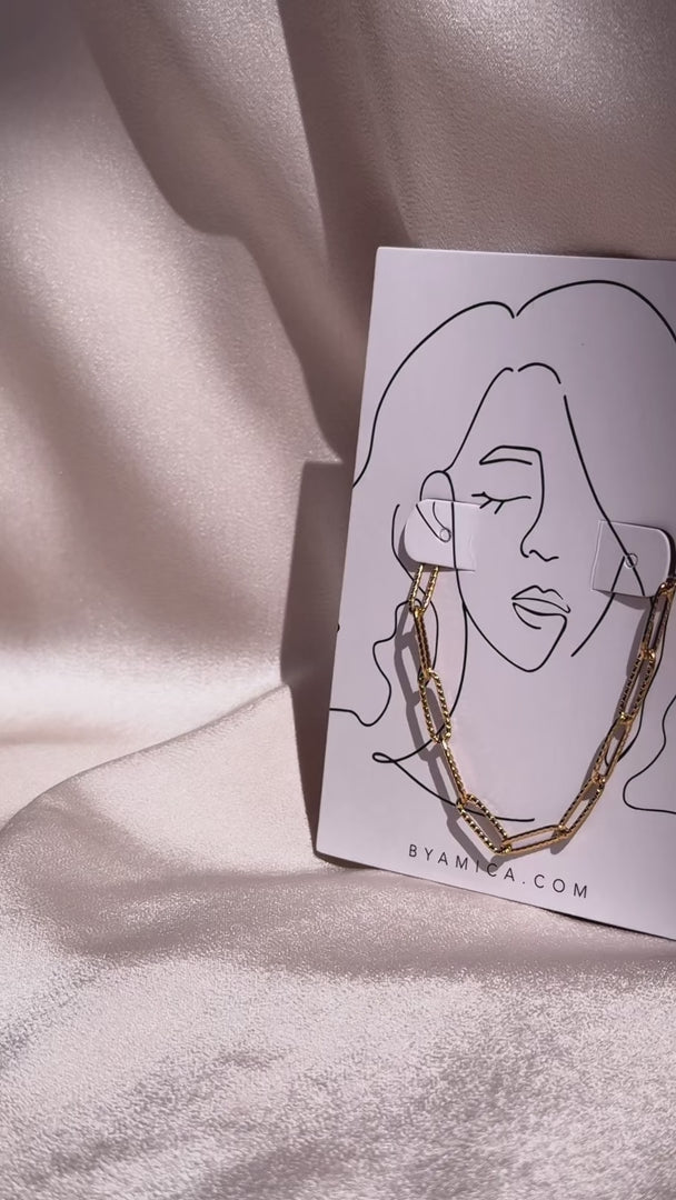Lakelyn Necklace - Gold Textured Chain