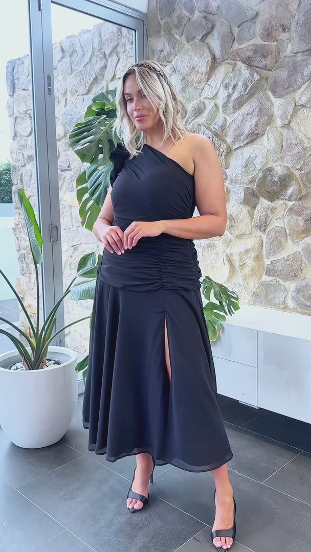 Flirtunia Maxi Dress - Black