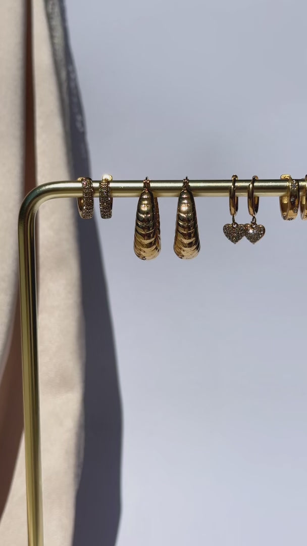 Allyra Hoop Earrings - Gold Twist U