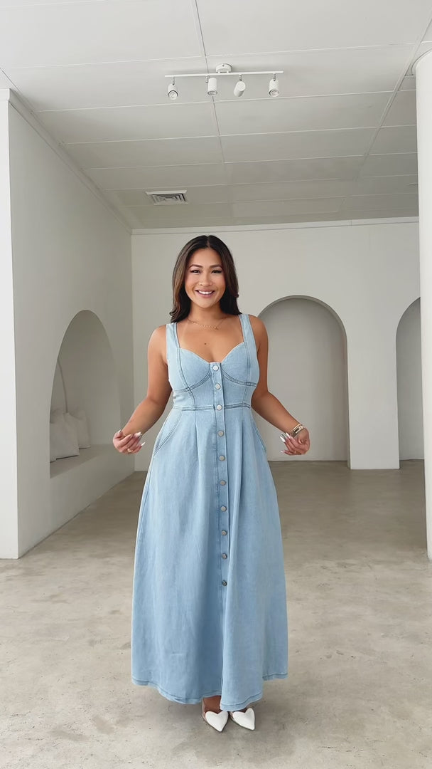 Torin Denim Midi Dress - Light Blue