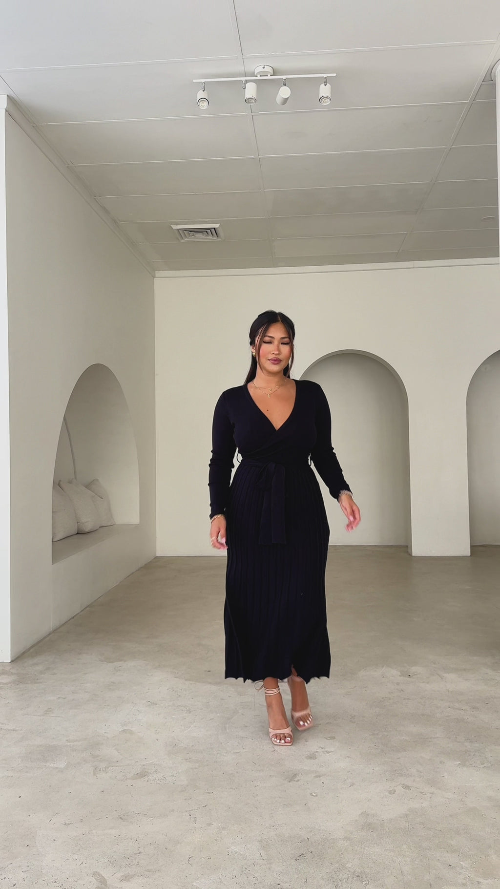 Jules Knit Midi Dress - Black