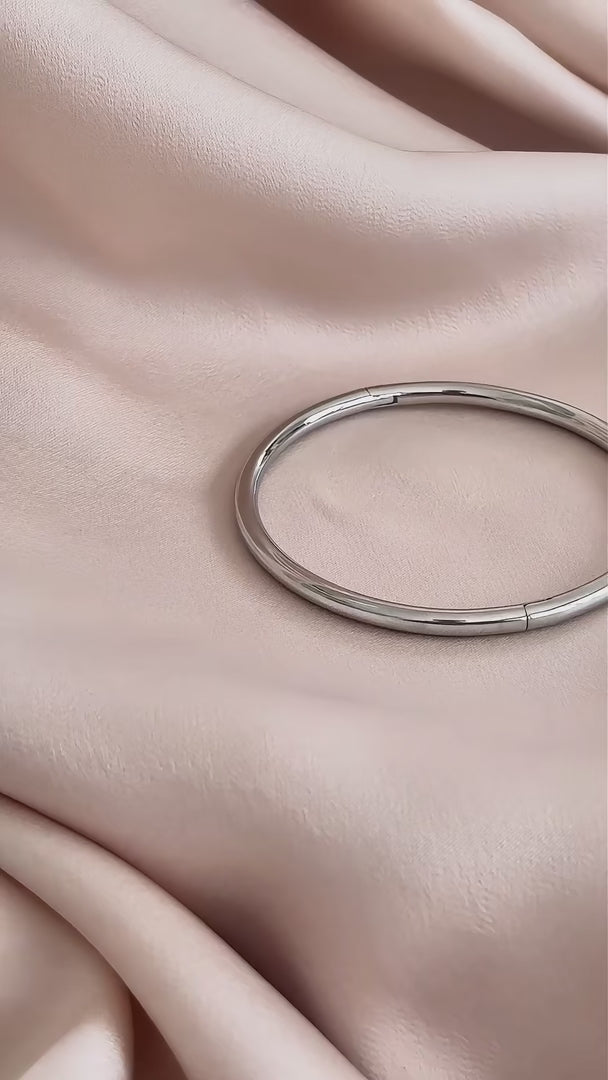 Shoda Bangle - Silver