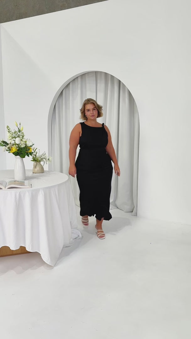 Mosse Maxi Dress - Black