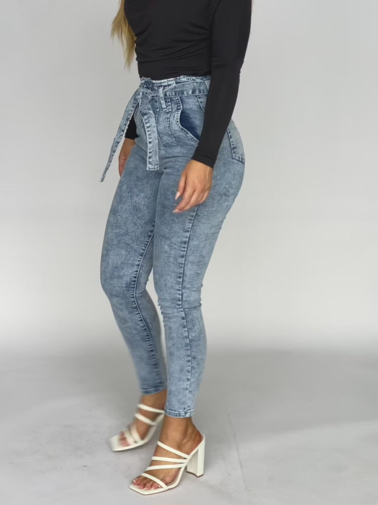 Tommy Jeans - Acid Wash