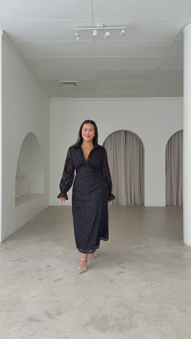 Gabbie Long Sleeve Maxi Dress - Black Floral Texture