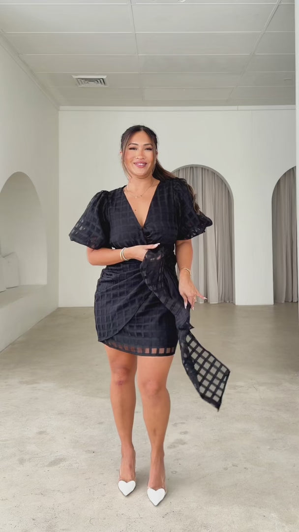 Koko Short Sleeve Mini Dress - Black Check Organza